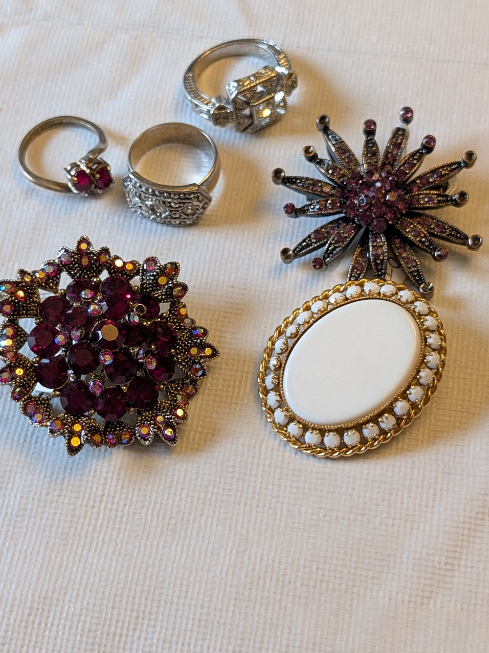 Miscellaneous Women's Jewelry - Picture 11 of 13